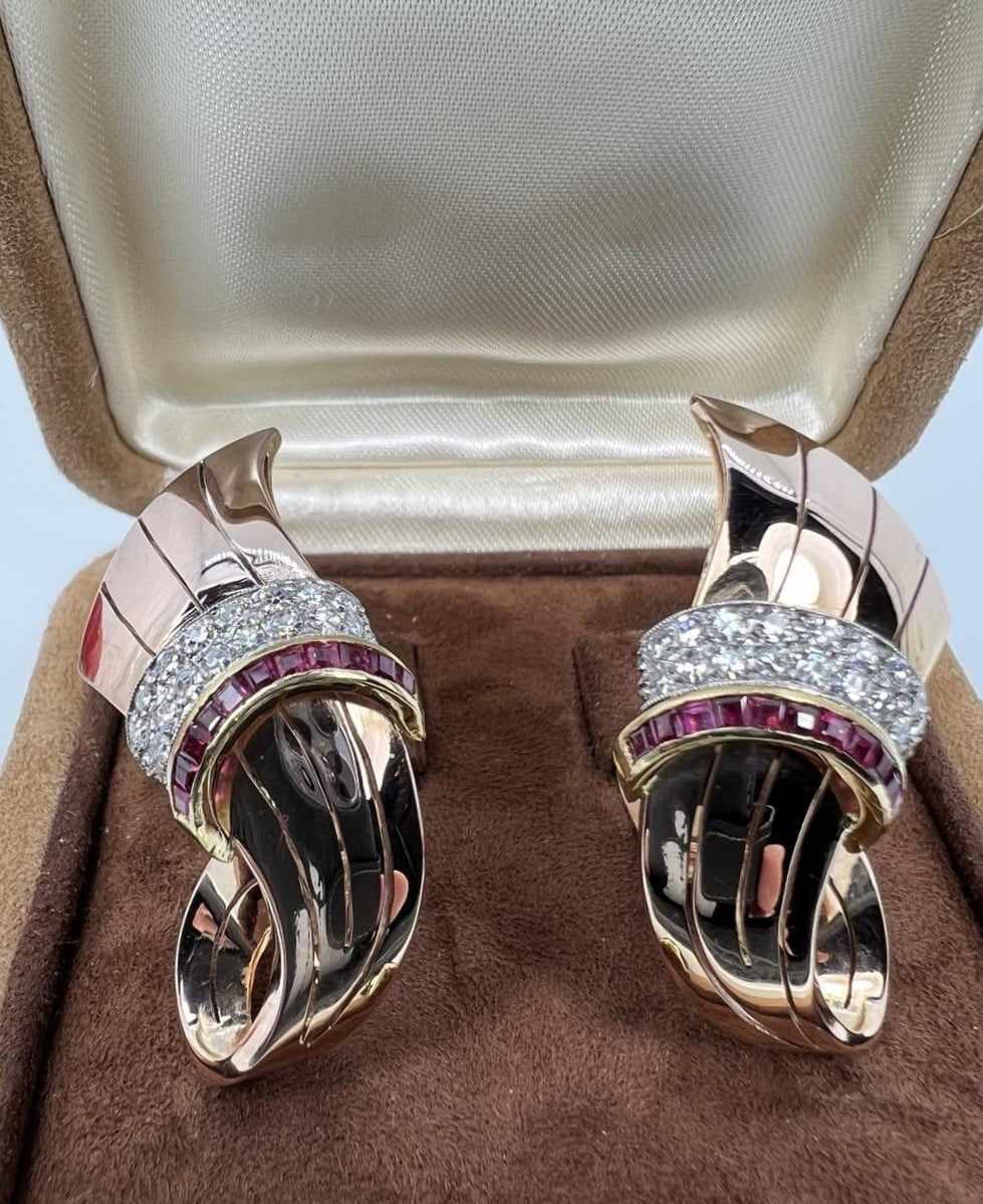 Orecchini degli anni 40 in oro rosa Rubini e Diamanti.